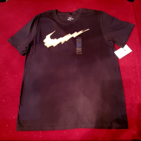 Nike t-shirt - Picture 2 of 3